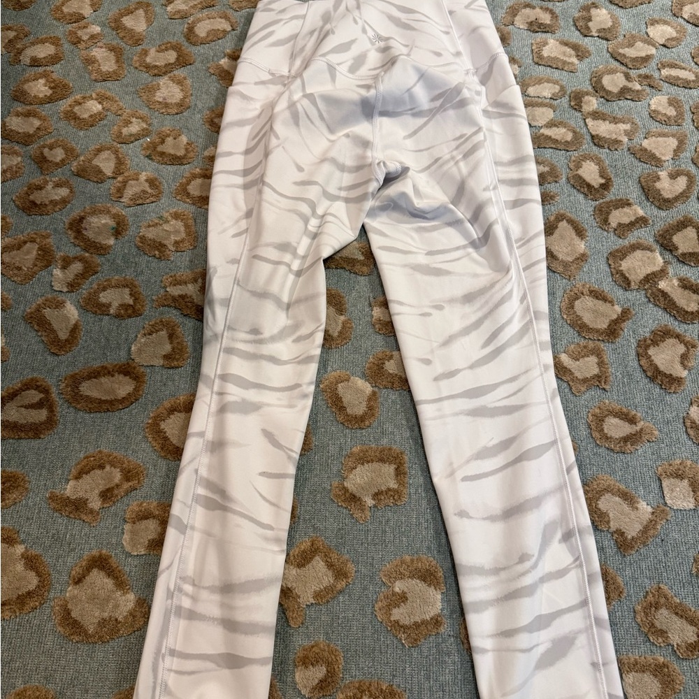 Athleta Cream and Gray Stash Pocket Tights - Picture 5 of 6